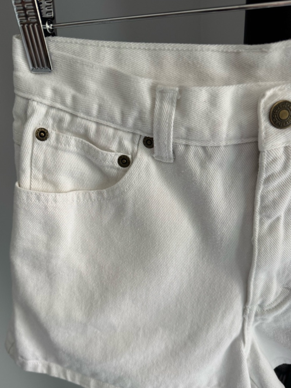 Vintage 90’s Newport News Jeanology White Cotton Denim High Waist Jean Shorts 25 - Picture 3 of 7